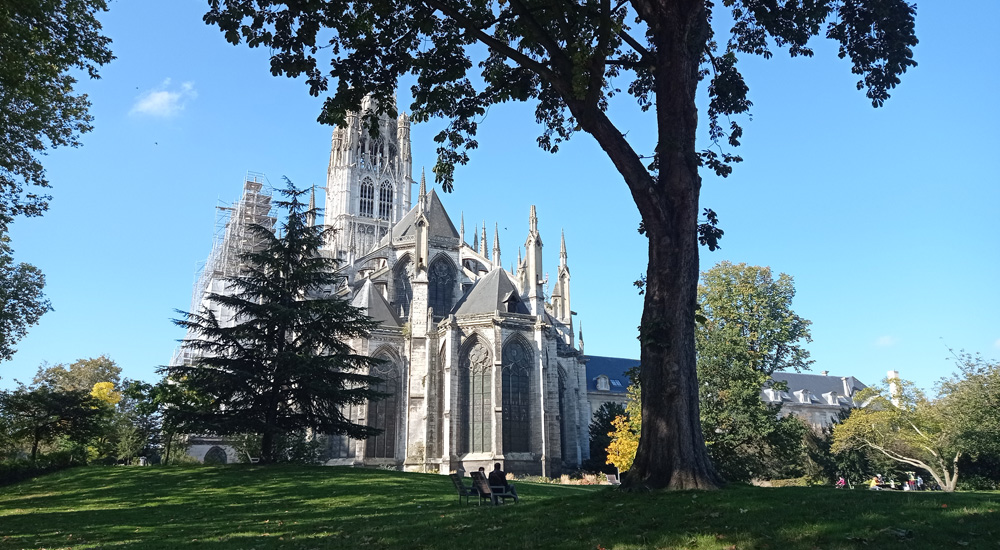Vista de Saint Ouen (Rouen) desde el parque