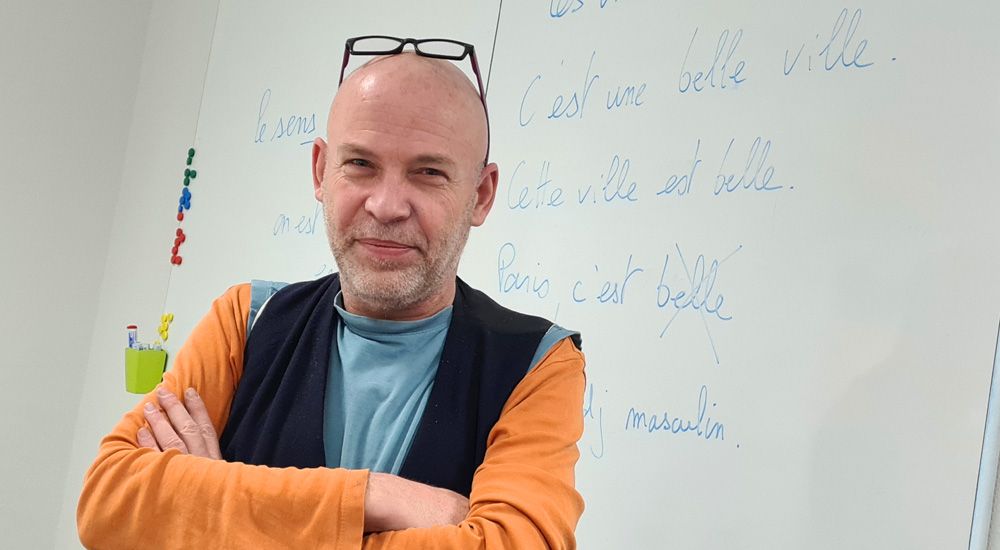 Thierry es uno de los profesores del École Suisse Internationale