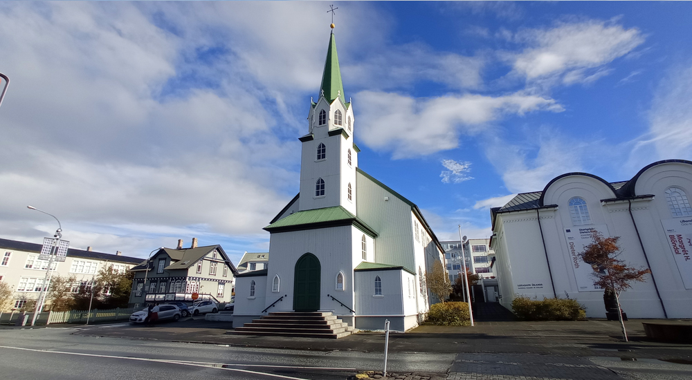 Iglesia de Reykjavik